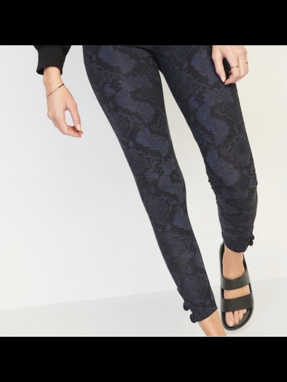 Old Navy Dark Blue Textured Leggings